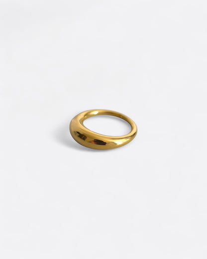 Kate - Gold Ring